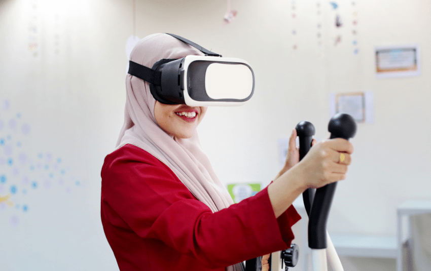Woman wearing a virtual reality headgear
